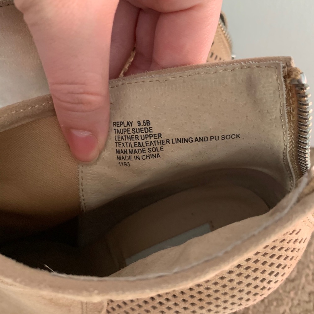 STEVE MADDEN BOOTS - Picture 6 of 6